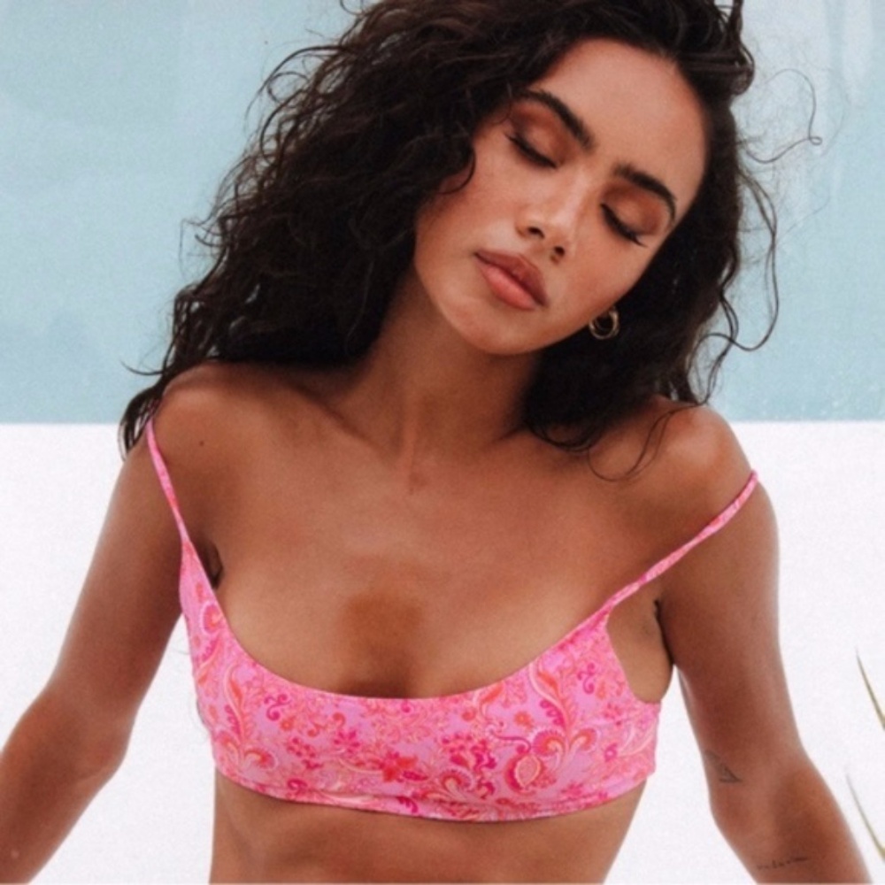 Revolve VDM The Label Sienna Bikini Top Pink Paisley Small NWT Scoop Neck